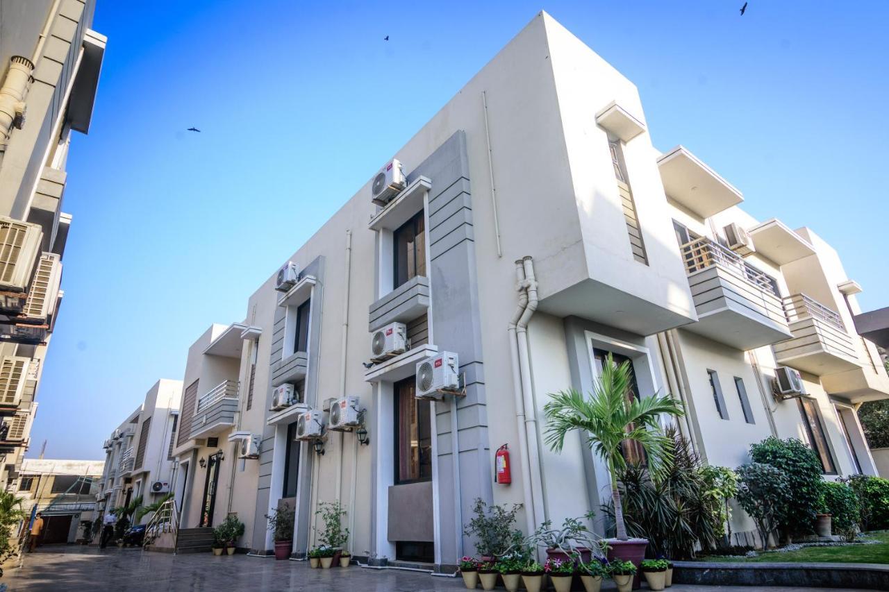 Lokal Rooms X Shahrah-E-Faisal Karachi Exterior photo